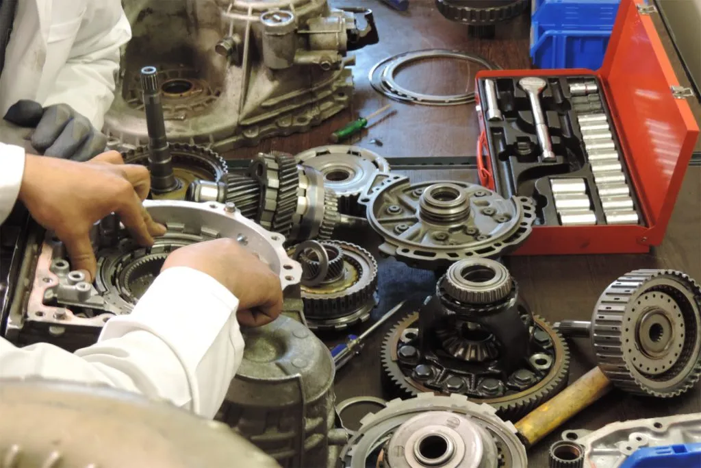 تعمیر گیربکس آریزو ۵